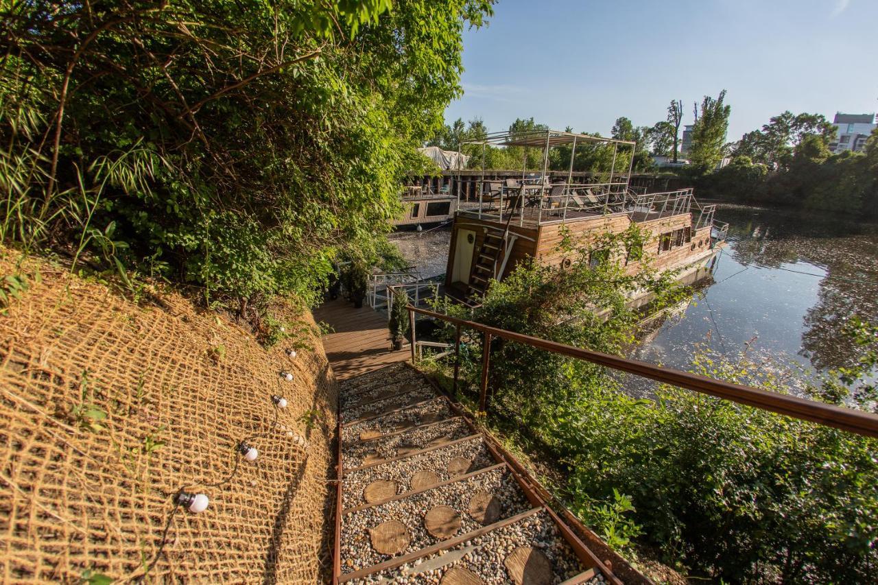 Hotel Prague Bay Houseboats Esterno foto